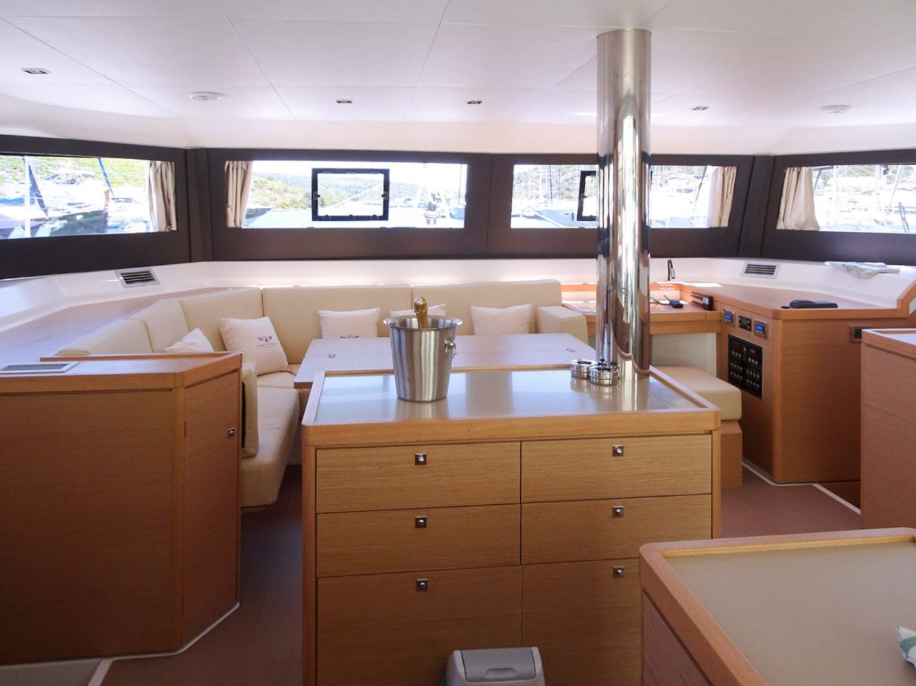 Dufour Catamarans 48 - Salazar
