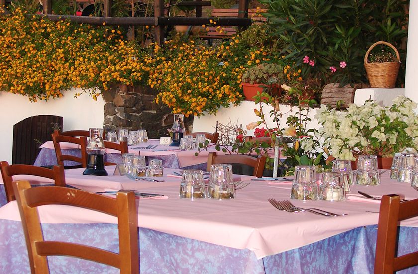 Restaurace na ostrově Salina Restaurace na ostrově Salina